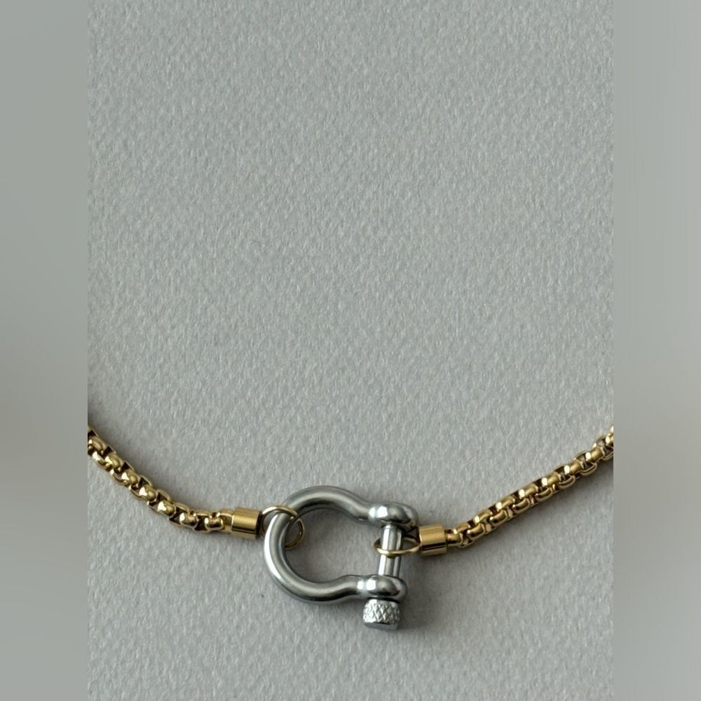 buckle necklace A787 - Picture 3 of 3